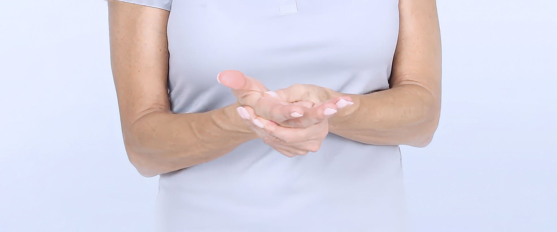 Massaging hand