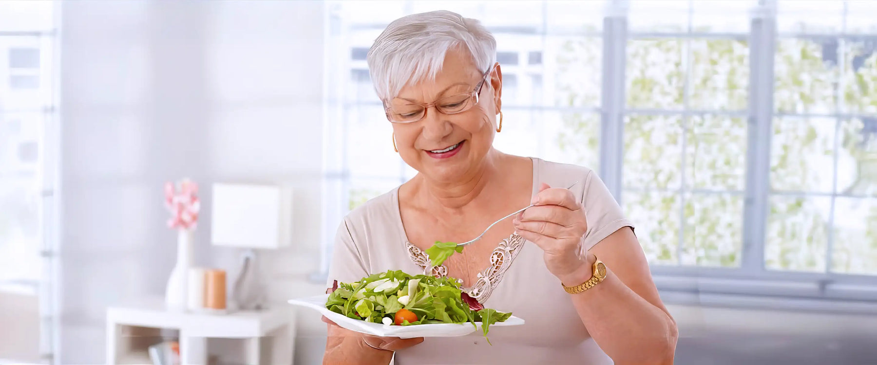 Senior woman eating healthy food
