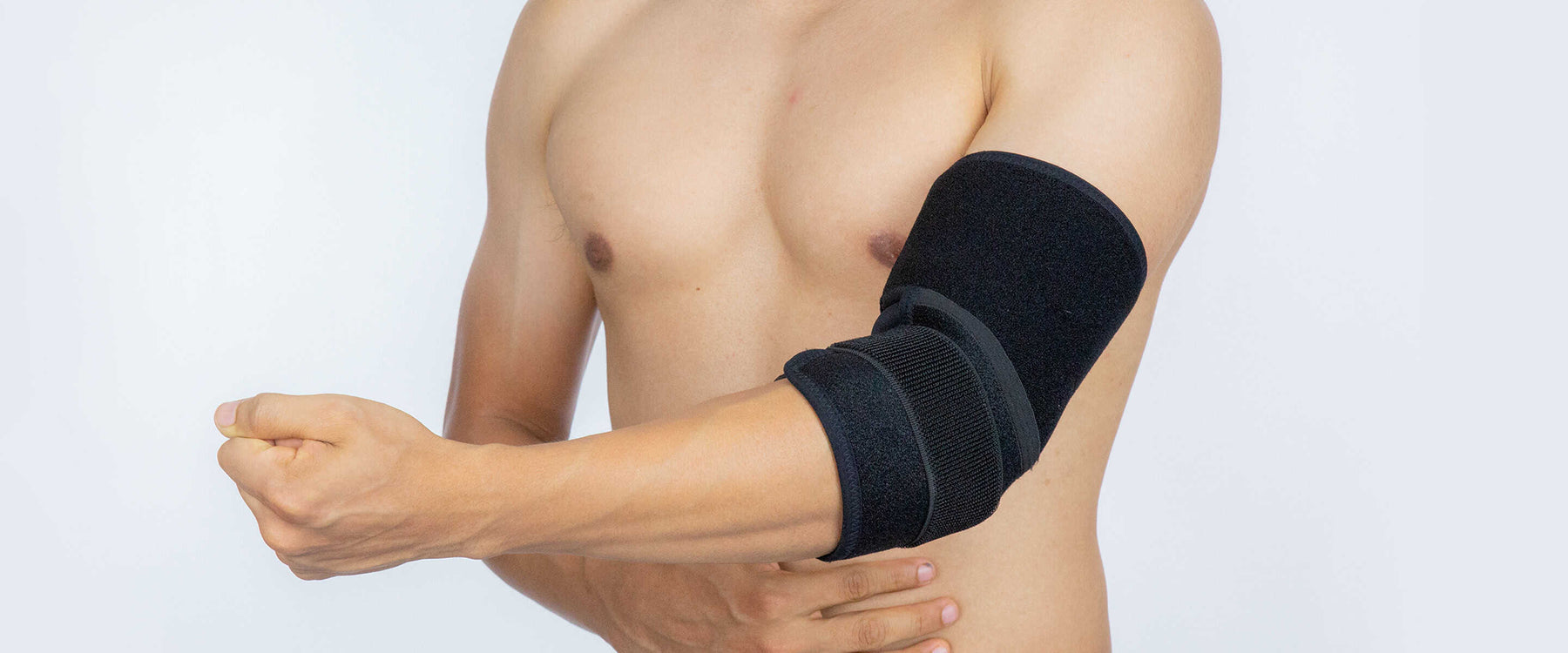 wearing elbow brace